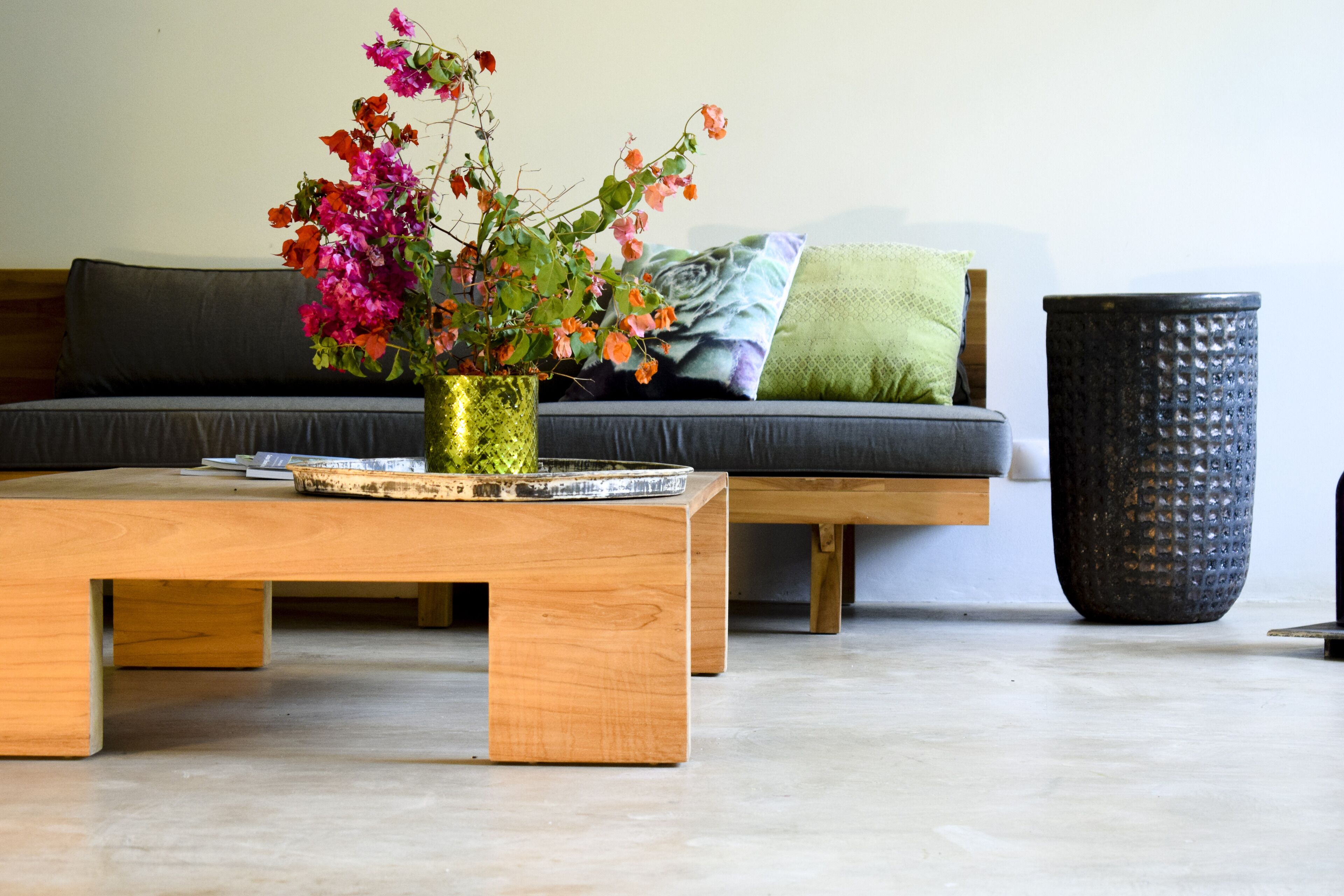 design villa, 2 bedrooms, private bathroom, poolside | living area