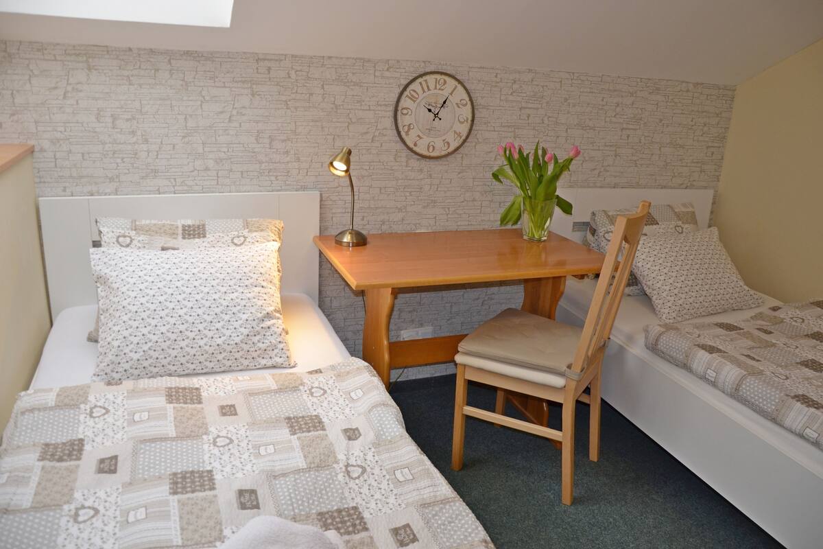Chambre Classique, 2 lits une place