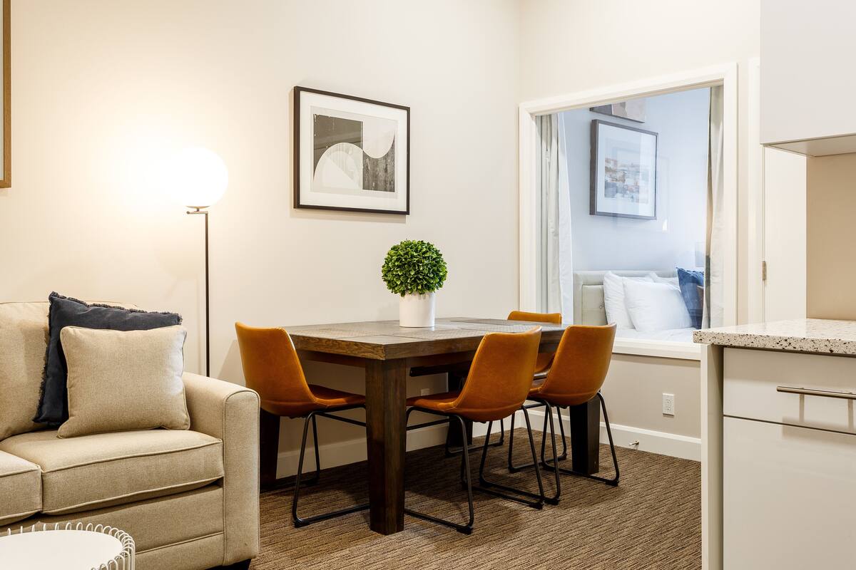 Economy-Apartment | Daunenbettdecken, schallisolierte Zimmer