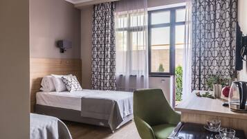 Premium bedding, minibar, in-room safe, soundproofing