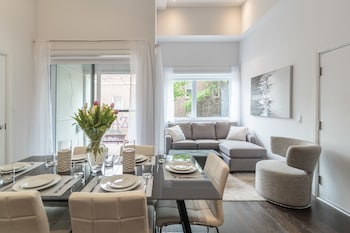 Parc Avenue Residence Mile End