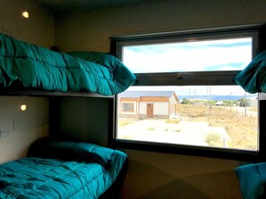 Blackout curtains, free WiFi, bed sheets - Folk Hostel (El Calafate)