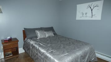 1 bedroom, free WiFi, bed sheets
