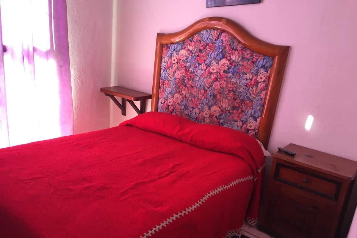Quarto casal, 1 cama Queen | Individualmente decorados, escrivaninha, ferros/tábuas de passar roupa