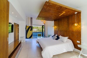 Minibar, in-room safe, desk, soundproofing