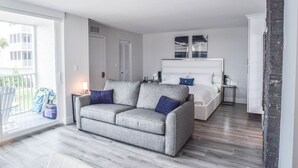 Condo Premium | Sala de estar | Televisión de pantalla plana 