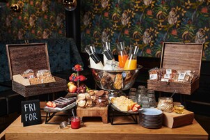 Desayuno buffet incluido todos los días 