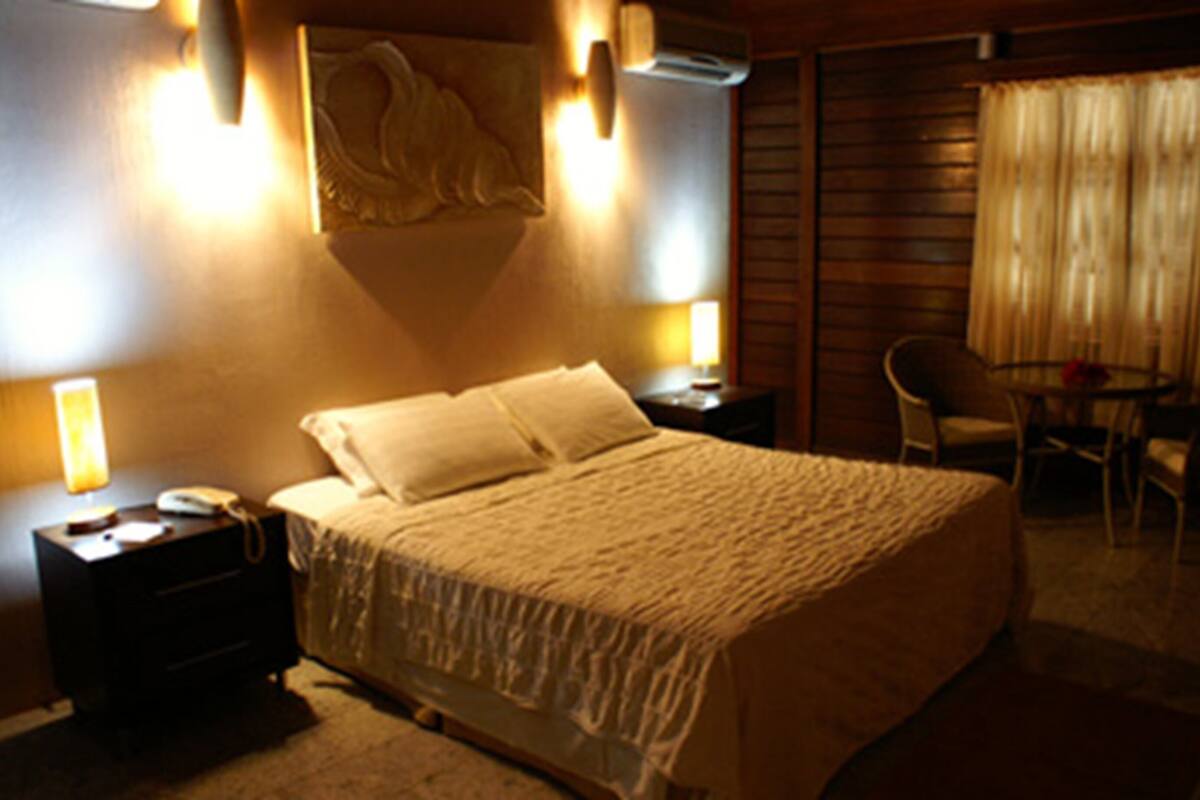 Bangalo Superior | Minibar, in-room safe, individually decorated, individually furnished