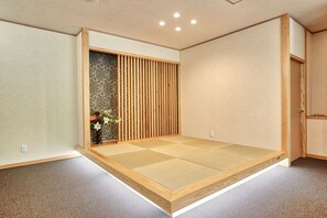 Interior detail - Yuhina (Motobu)