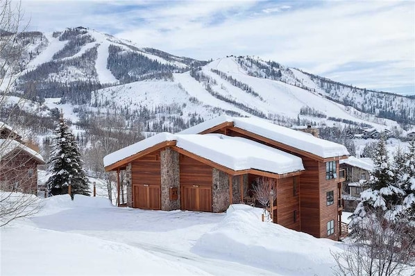 Casa, letti multipli (The Villa at Steamboat) | Vista montagna