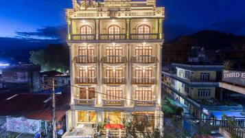 Front of property - evening/night