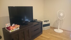Casa familiar (Private Vacation Home) | Mobiliari individual, escriptori i wifi gratuïta 