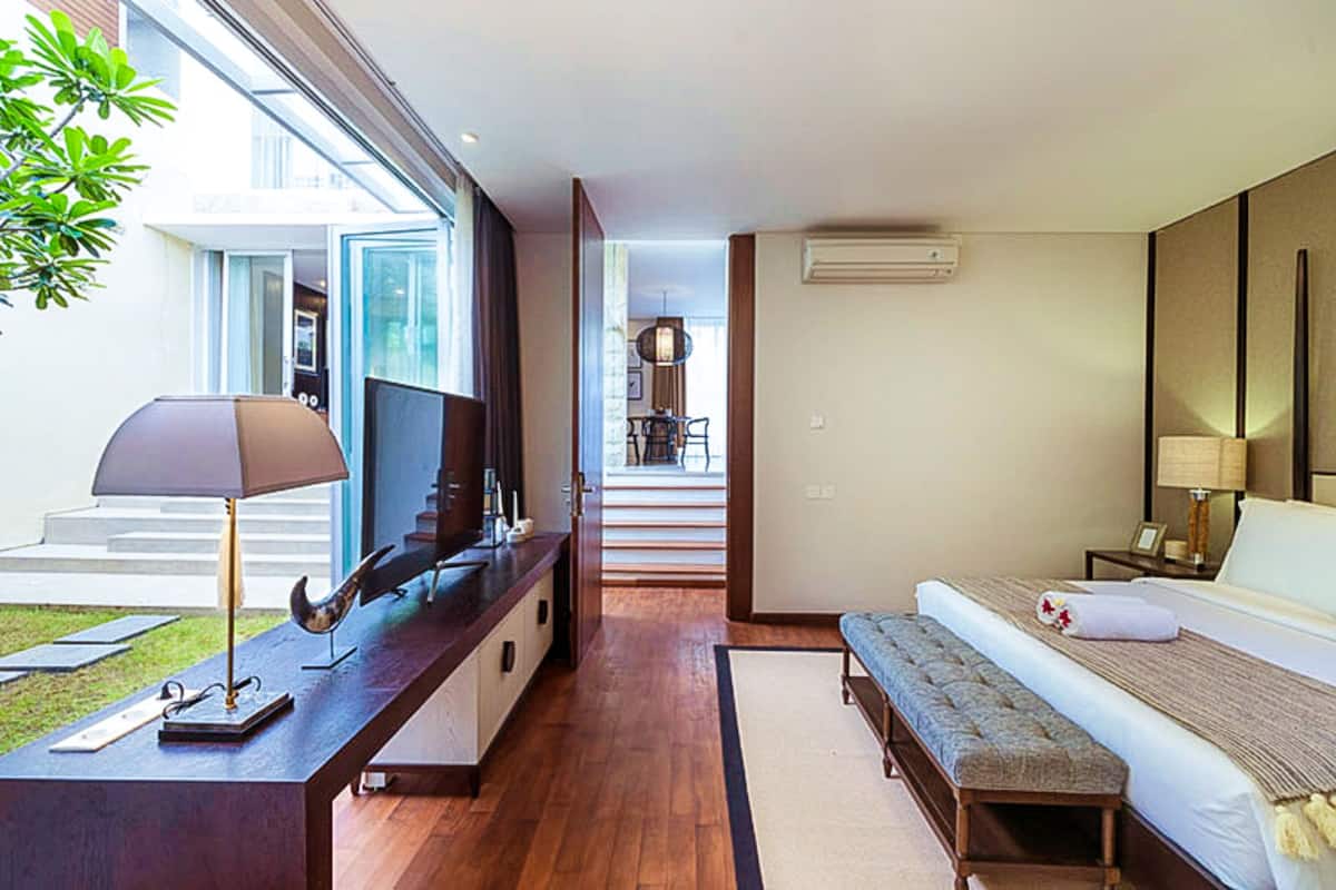1 bedroom, in-room safe, desk, soundproofing