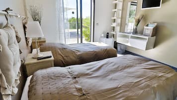 5 bedrooms, individually decorated, individually furnished