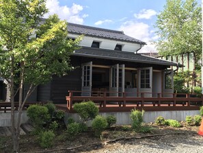 Hiên