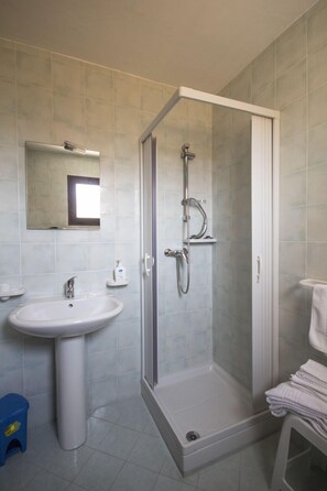 Shower, free toiletries, hair dryer - B&B Salentomigliore (San Pancrazio Salentino)