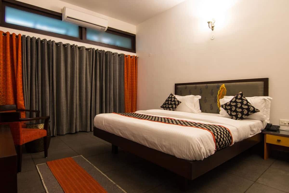 1 bedroom, minibar, in-room safe, desk