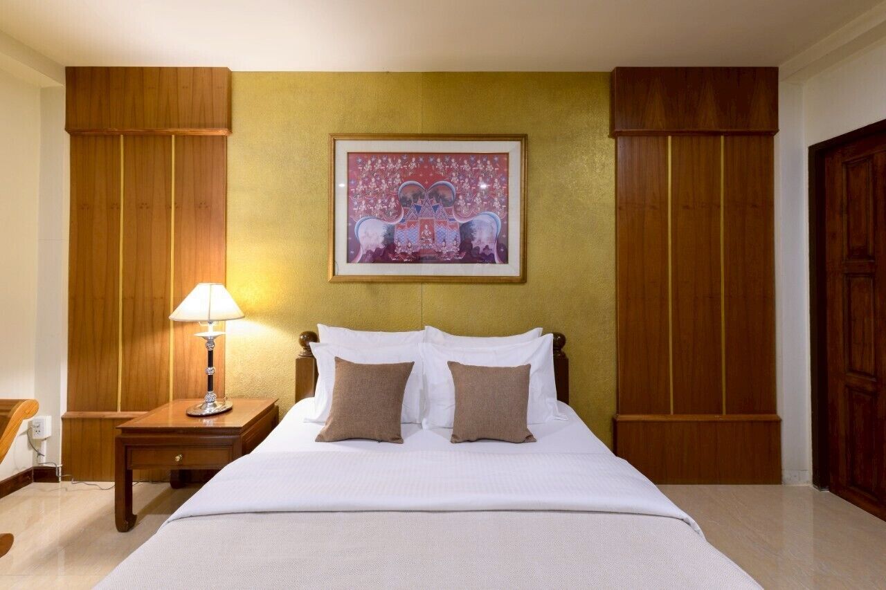 classic standard room | desk, rollaway beds, free wifi, bed sheets