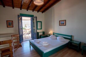 Traditional Duplex, Balcony, Sea View | Soundproofing, iron/ironing board, free WiFi, bed sheets - Kleoni Club Apartments (Nafplio)