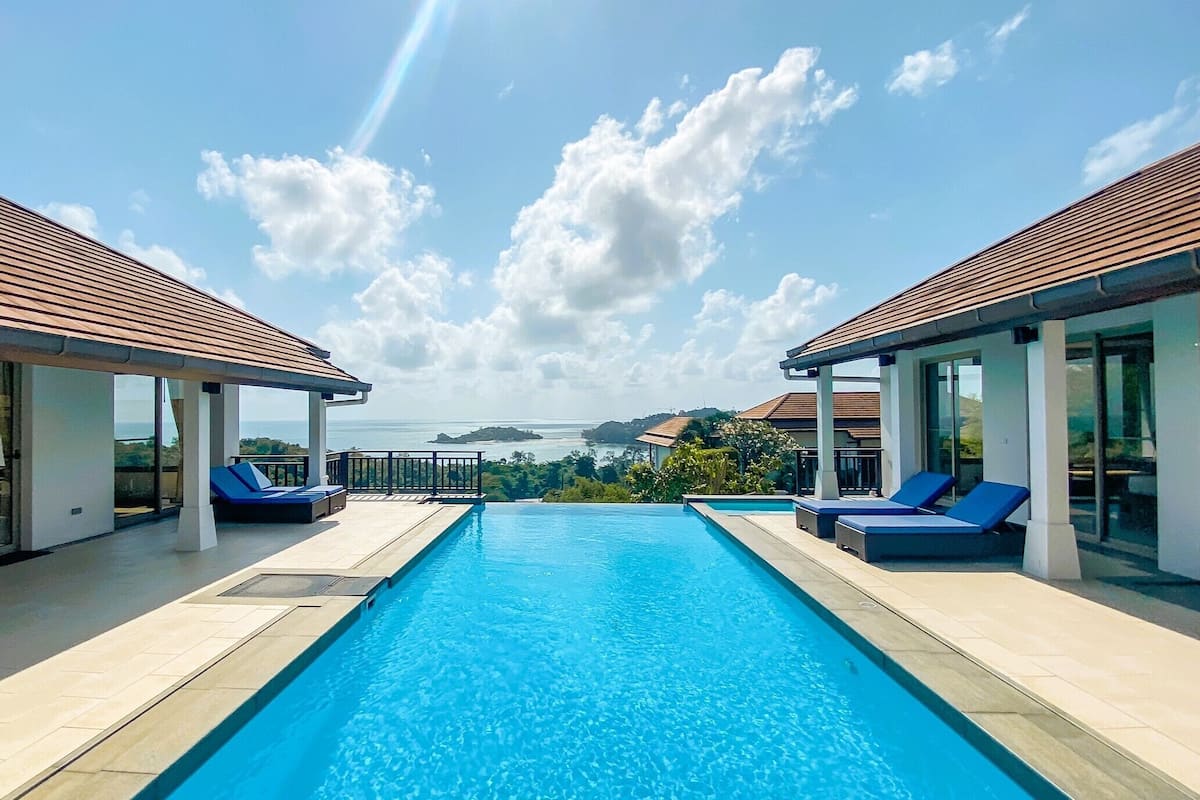 Beach/ocean view