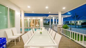 Family Villa, 4 Bedrooms | Terrace/patio