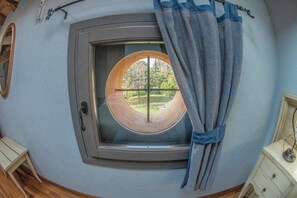 Camera con letto matrimoniale o 2 letti singoli, vista collina | Vista dalla camera