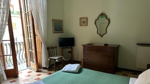 Ảnh chưa phân loại, 4 trong số 36 ảnh, nút