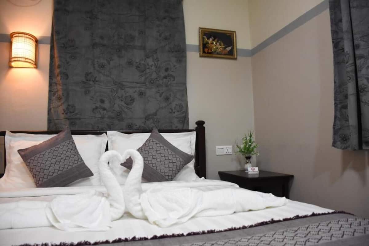 minibar, soundproofing, free wifi