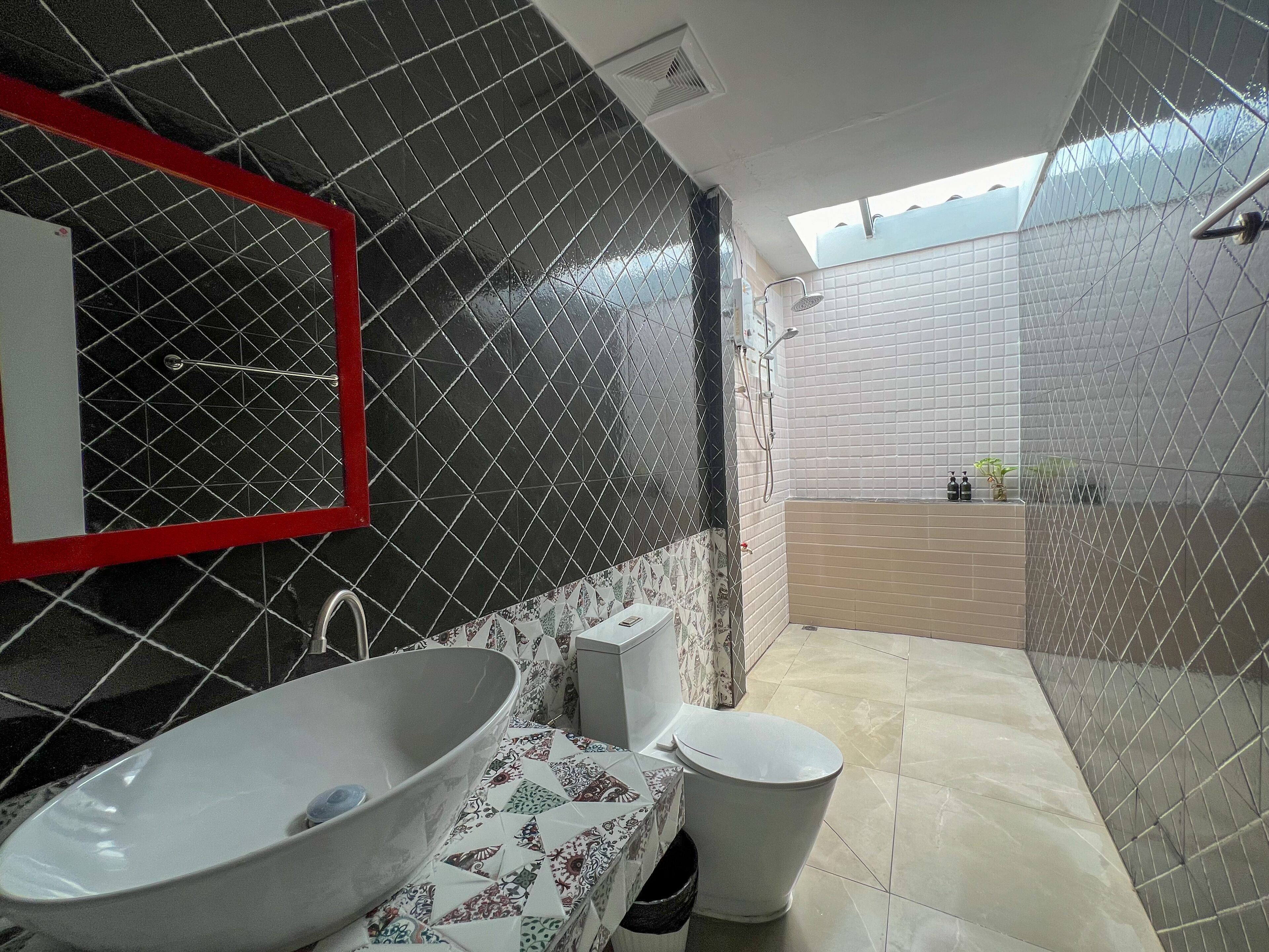 deluxe beach front cottage with double bed | bathroom | shower, free toiletries, hair dryer, towels