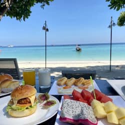 Bữa sáng kiểu Âu hàng ngày (500 THB/mỗi người)