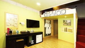 Ảnh chưa phân loại, 3 trong số 17 ảnh, nút