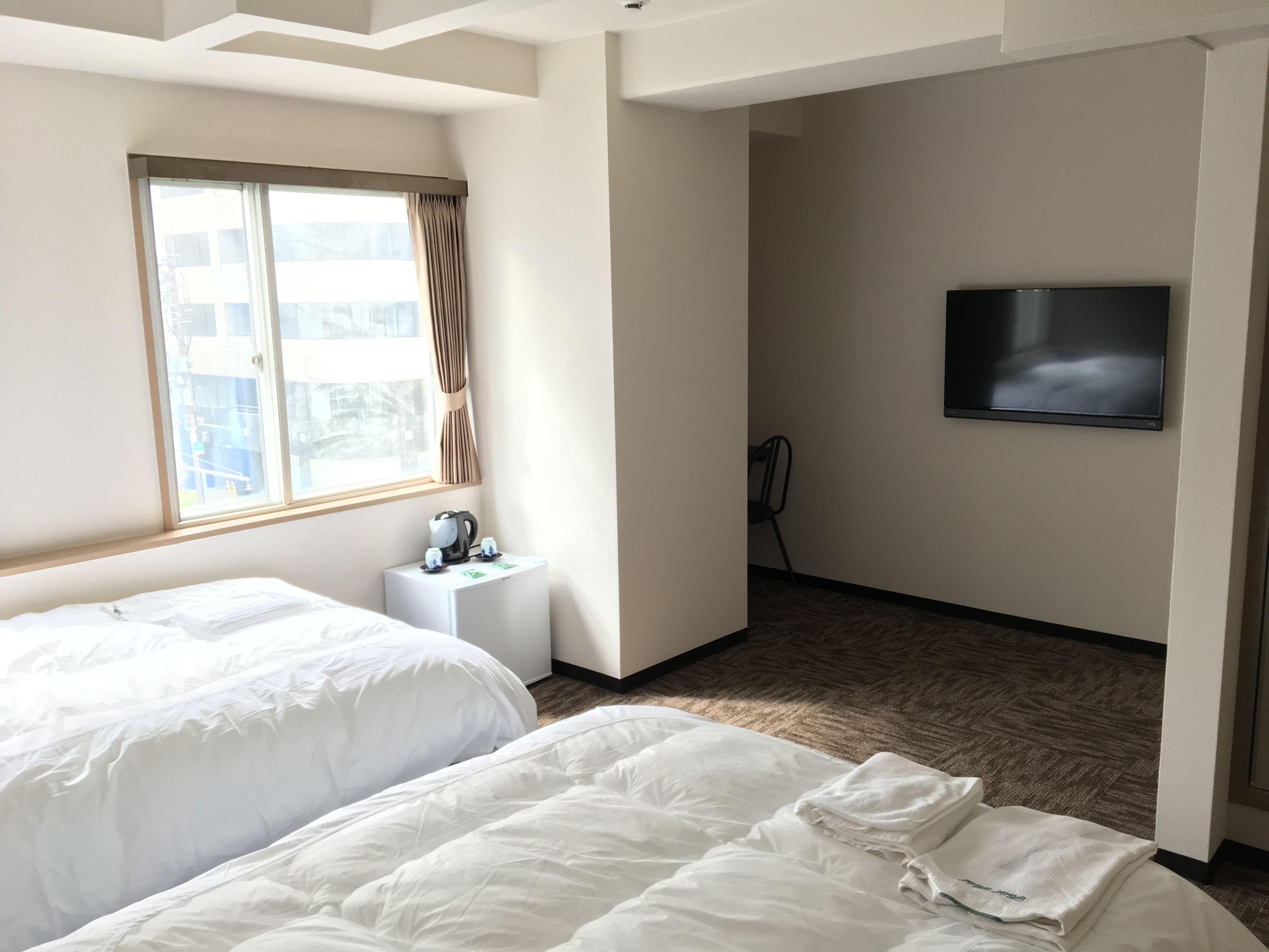 Skrivbord, arbetsyta för laptop och gratis wi-fi