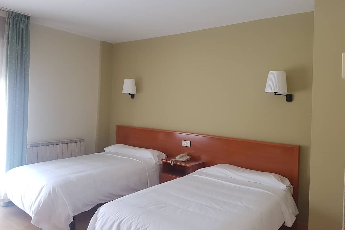 Superior Double Room | Minibar, in-room safe, desk, soundproofing
