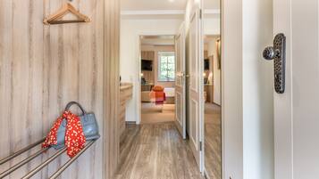 Double Room, 1 Queen Bed | 1 bedroom, desk, laptop workspace, blackout drapes