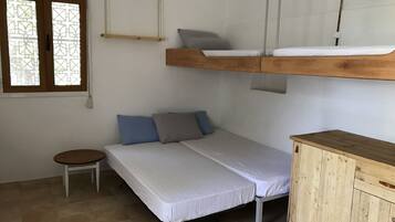 Rumah Tradisional, pemandangan gunung | Seprai premium, meja kerja, kedap suara, dan Wi-Fi gratis