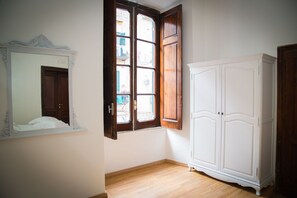 Deluxe Double Room | Room amenity