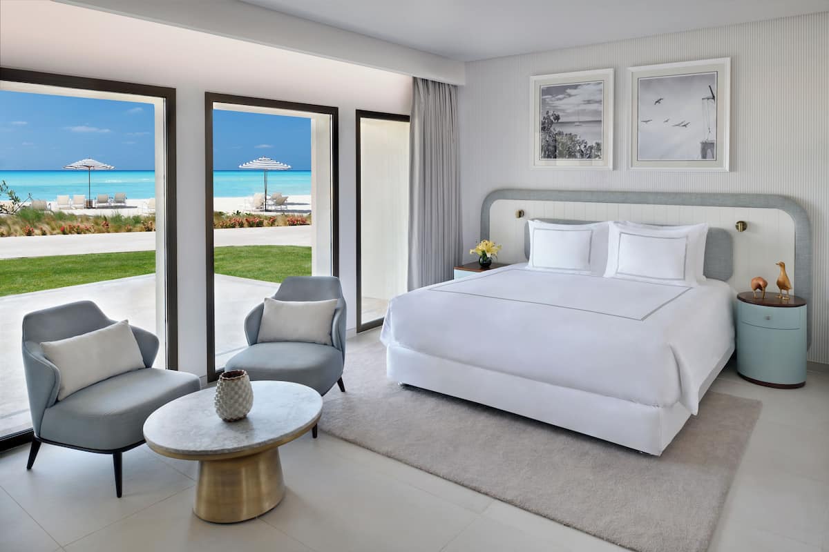 Kamer | Luxe beddengoed, een gratis minibar, een kluis op de kamer, een bureau