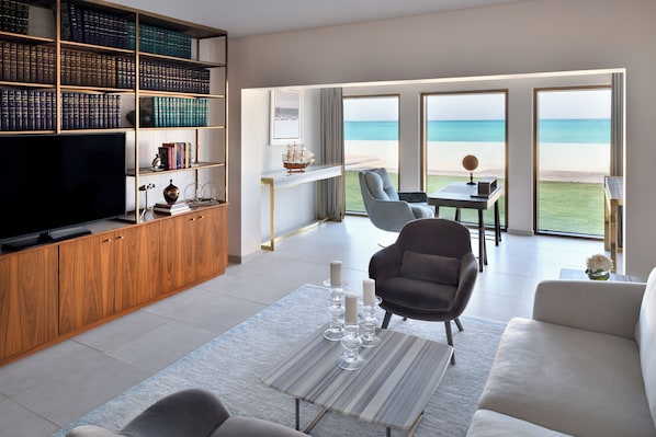 Presidential Villa, 2 floors (Nasser) | Premium bedding, free minibar, in-room safe, desk