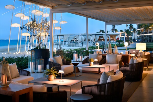4 restaurants; breakfast, lunch, dinner, and brunch served - Al Alamein Hotel (El Alamein)