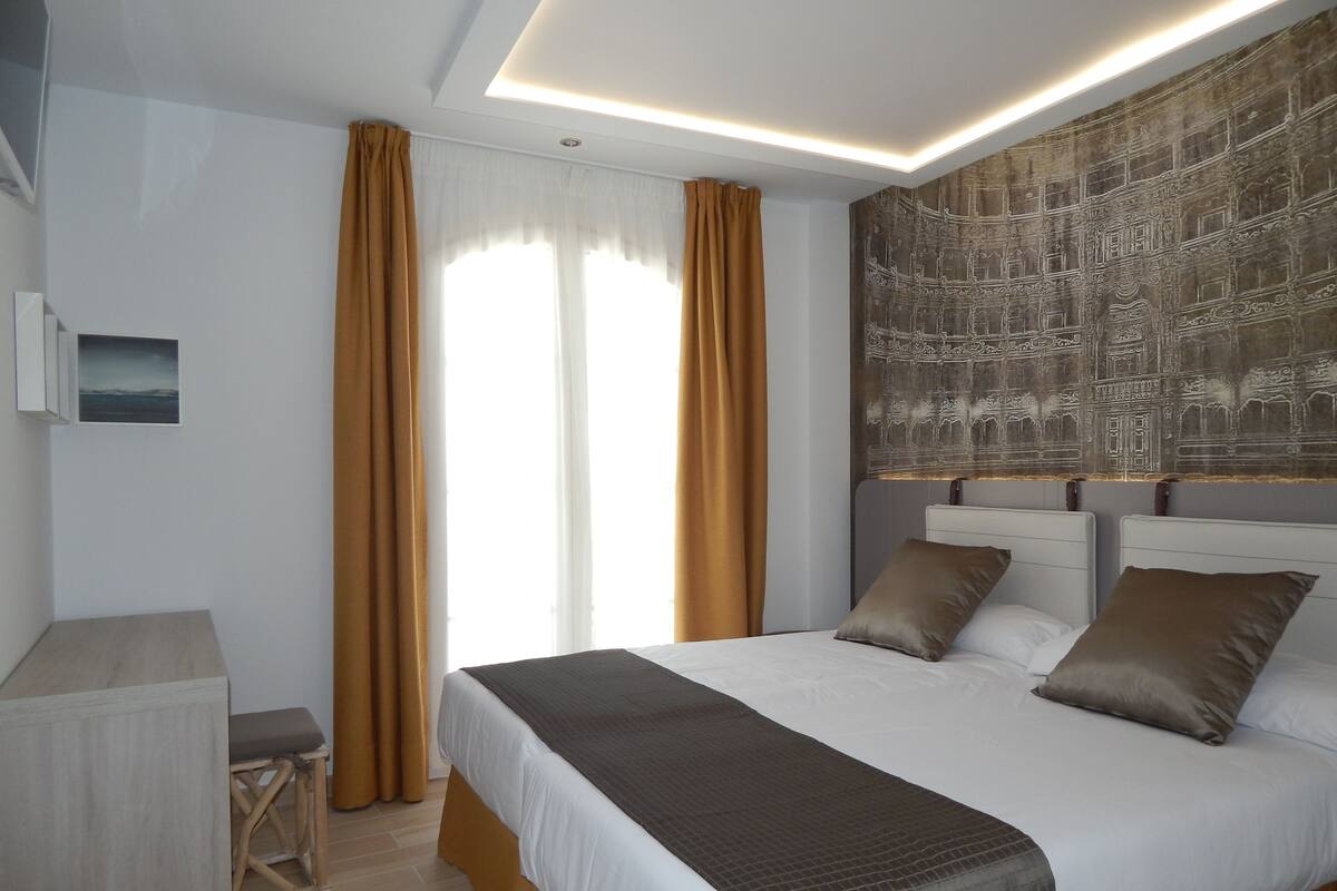 Grand-Zweibettzimmer (Opera)