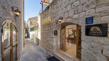Façade de lâhĂ©bergement
