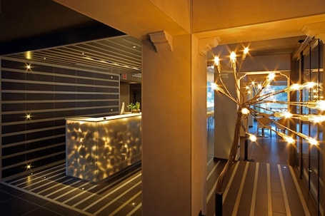 Lobby. Xalet Bringue Hotel & Spa