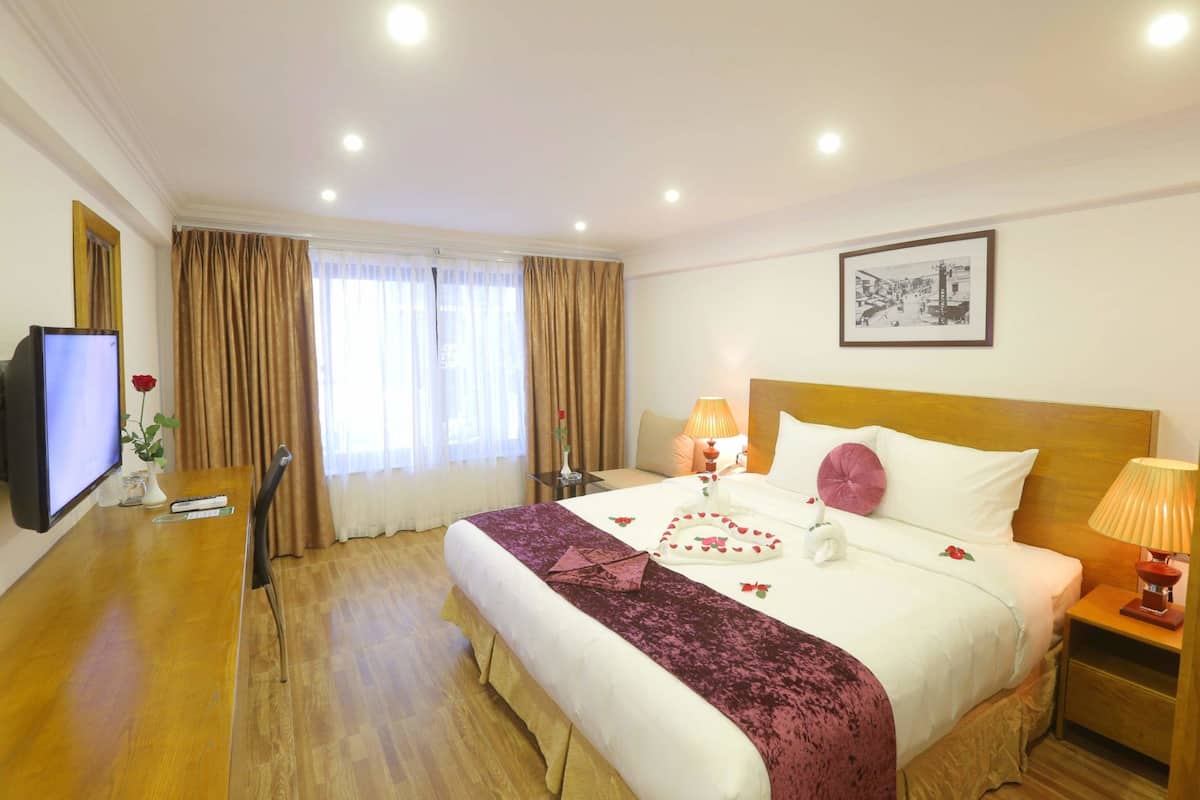 Habitación Deluxe con 1 cama matrimonial o 2 individuales | Sábanas de algodón egipcio, ropa de cama de alta calidad y edredón