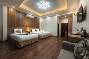 Family Quadruple Room, Balcony - Hanoi Winhotel & Travel (Hanoi)