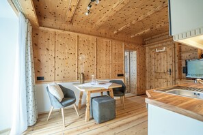 公寓 | 起居區 | 平面電視