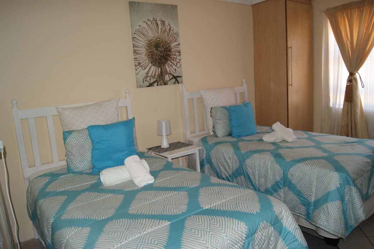 Deluxe Room, 1 Bedroom, Garden View, Garden Area | In-room safe, desk, blackout drapes, free WiFi