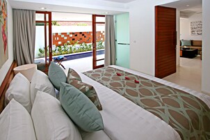 Premium Apartment, 1 Bedroom, Private Pool | 1 bedroom, minibar, in-room safe, desk