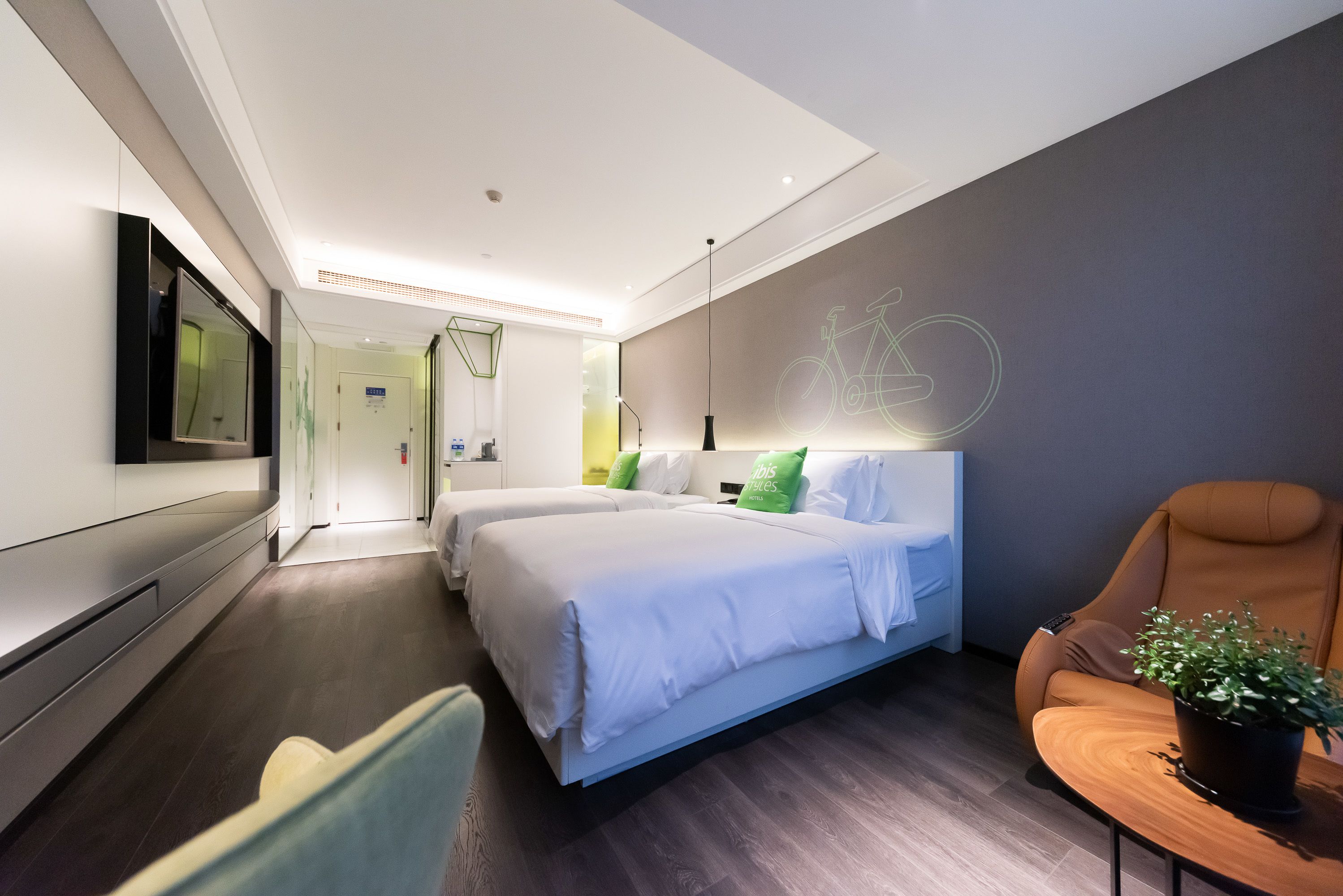 superior twin room | 1 bedroom, premium bedding, down duvets, memory-foam beds