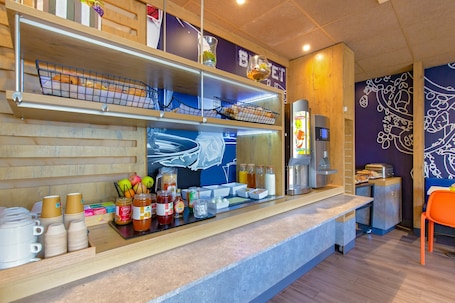 Daily buffet breakfast (EUR 9.9 per person)