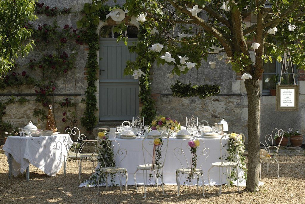 Dinner served, Regional cuisine